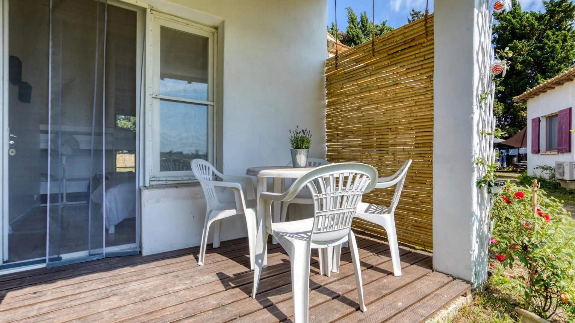 Mas Des Cypres - Mazet 4 Guest House Saintes-Maries-de-la-Mer